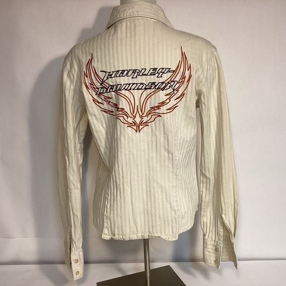 Harley-Davidson Tops - HARLEY-DAVIDSON women’s embroidered button down shirt size medium